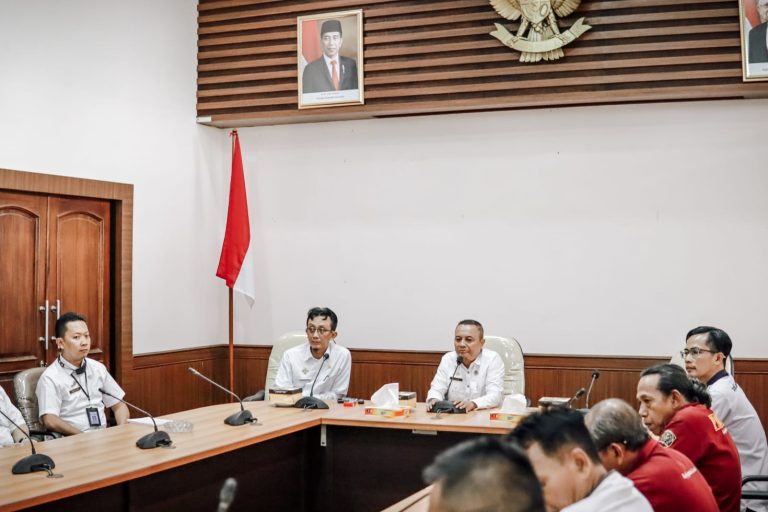 Ngebut Wujudkan Smart Village dan Smart City, Pemkab Ciamis Melalui DPMD Gandeng Diskominfo Ciamis Sosialisasikan Penggunaan E-office Desa Kabupaten Ciamis